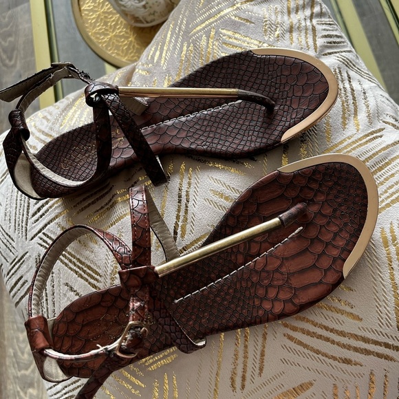 Brown Textured Sandals - Picture 2 of 6